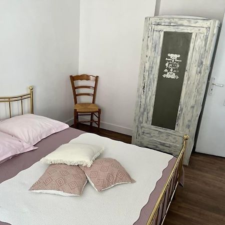 Appartement Chaleureux Avec Parking Gratuit Сарла-ла-Канеда Экстерьер фото