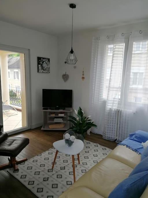 Appartement Chaleureux Avec Parking Gratuit Сарла-ла-Канеда Экстерьер фото