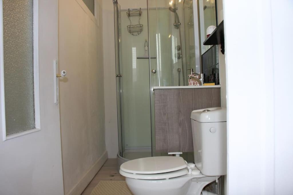 Appartement Chaleureux Avec Parking Gratuit Сарла-ла-Канеда Экстерьер фото