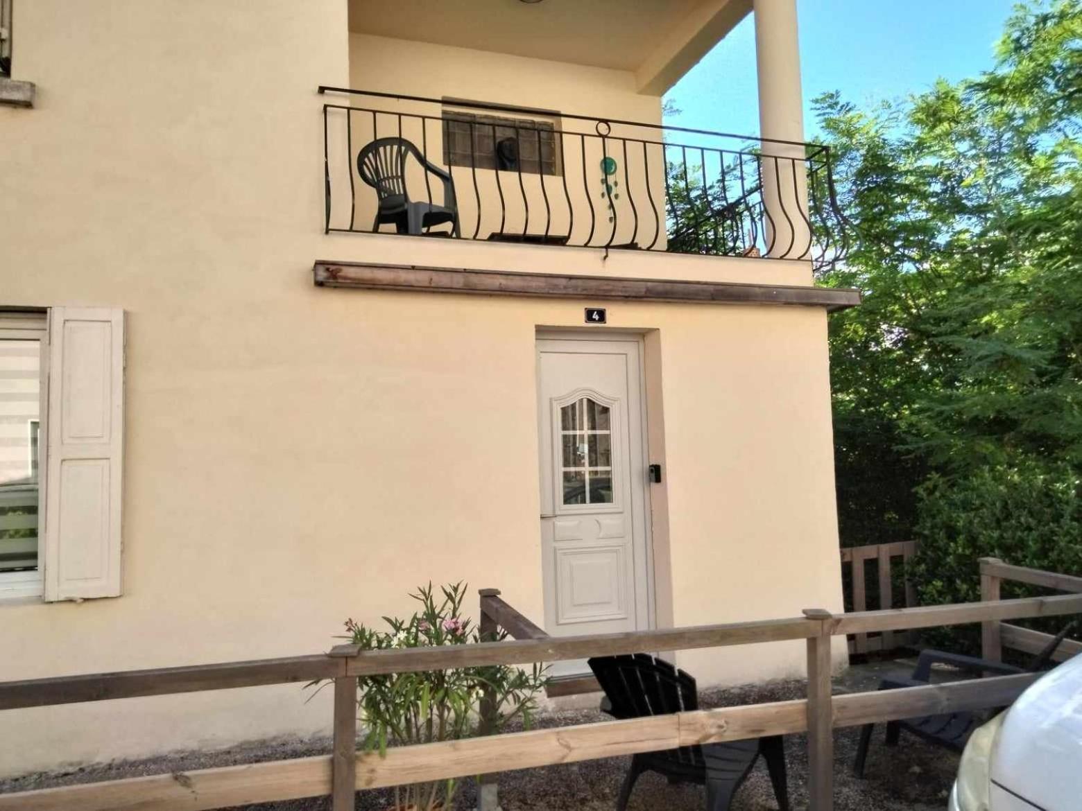 Appartement Chaleureux Avec Parking Gratuit Сарла-ла-Канеда Экстерьер фото